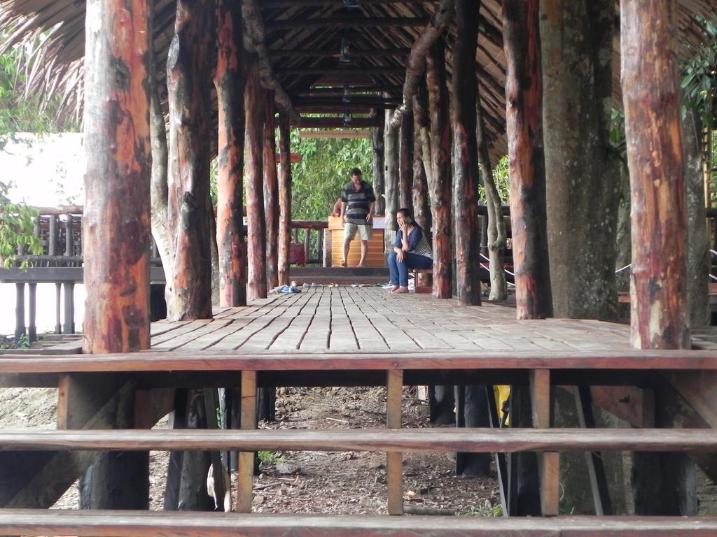 Borneo Natural Sukau Bilit Resort Exterior photo