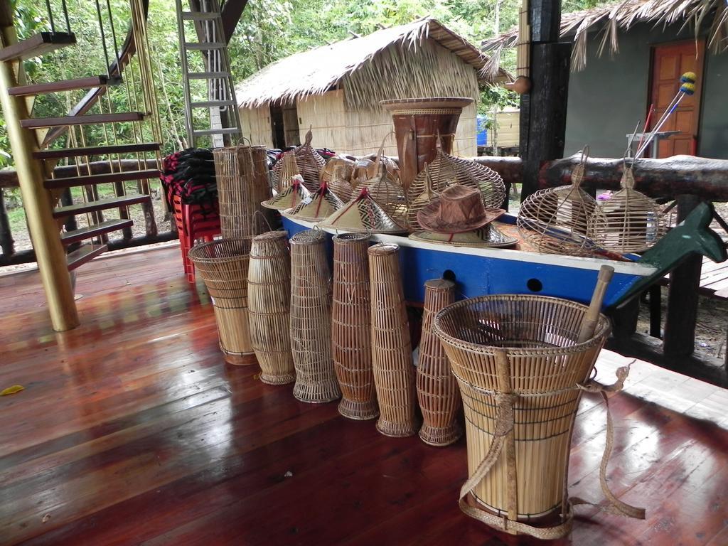 Borneo Natural Sukau Bilit Resort Exterior photo