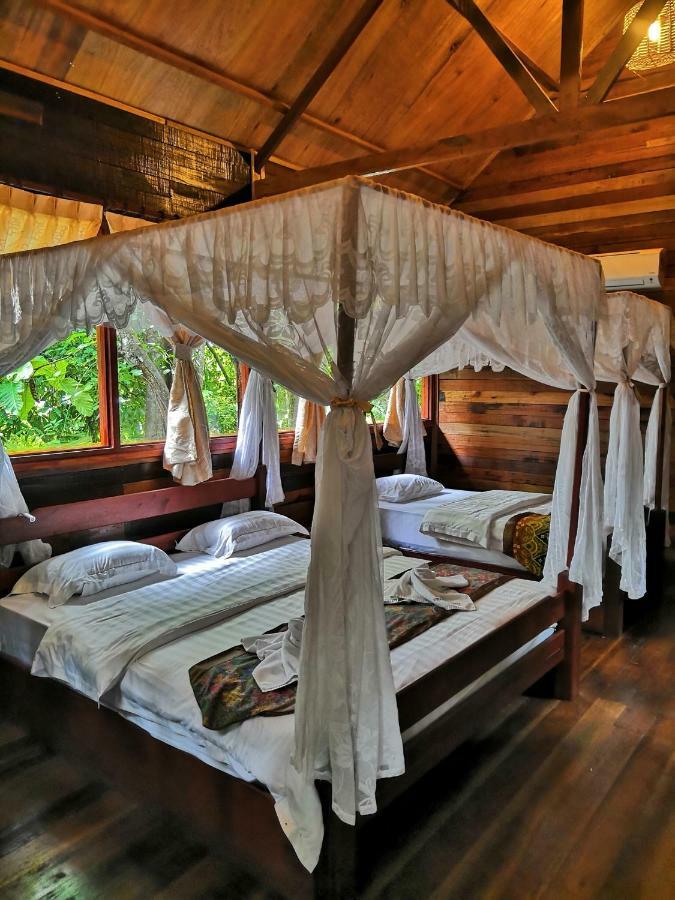 Borneo Natural Sukau Bilit Resort Exterior photo